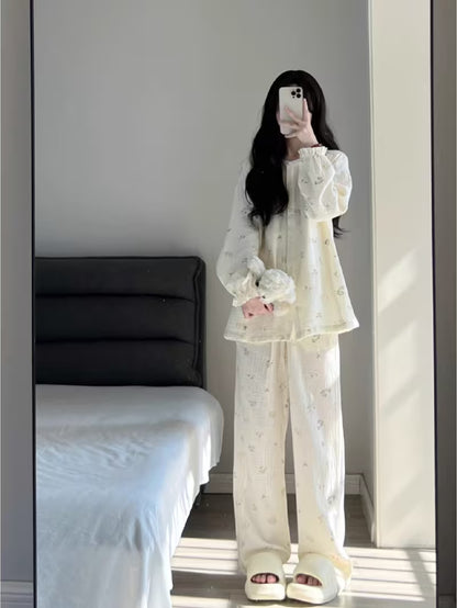 High-End Loungewear Set for Women Featuring Long-Sleeved Pajamas And Trousers, Suitable for Spring And Autumn, with a Round Neck Design And Available in Larger Sizes for Outdoor Wear