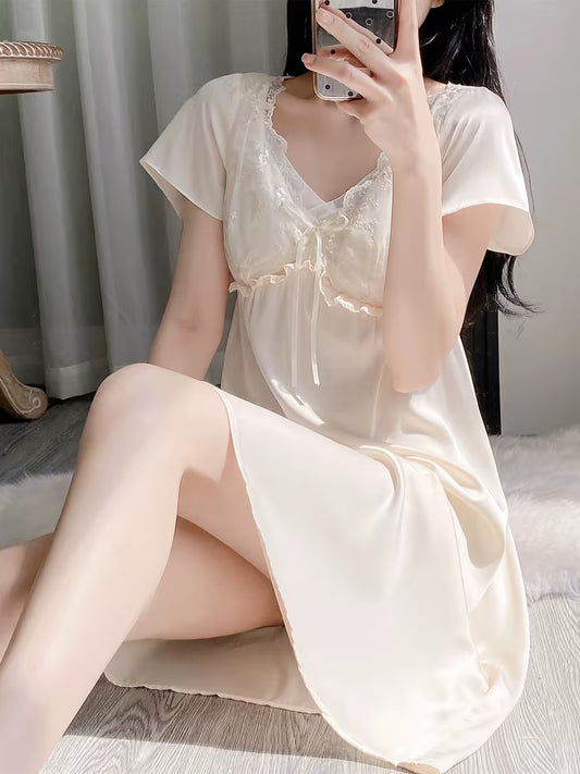 French Lace Nightgown, Women's Nightgown, Pure Desire Style Sleepwear, Short-sleeved Long Nightgown, Women's Nightgown with Chest Pads, Elegant Home Wear, High-end Sleepwear